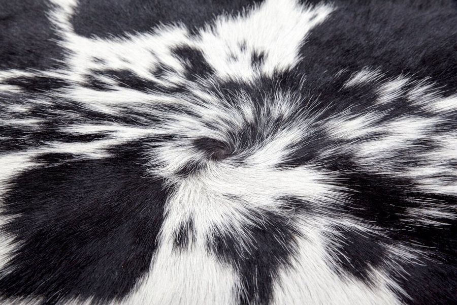 Красочный ковёр из натуральной шкуры Glam 210 Белый/Черный