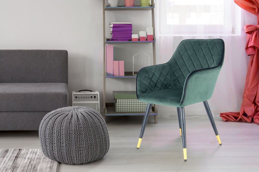 Стул-кресло с контрастным кантом Amino 525 Зелёный / Чёрный Kayoom - в дом или квартиру. Фото, картинка, пример в интерьере